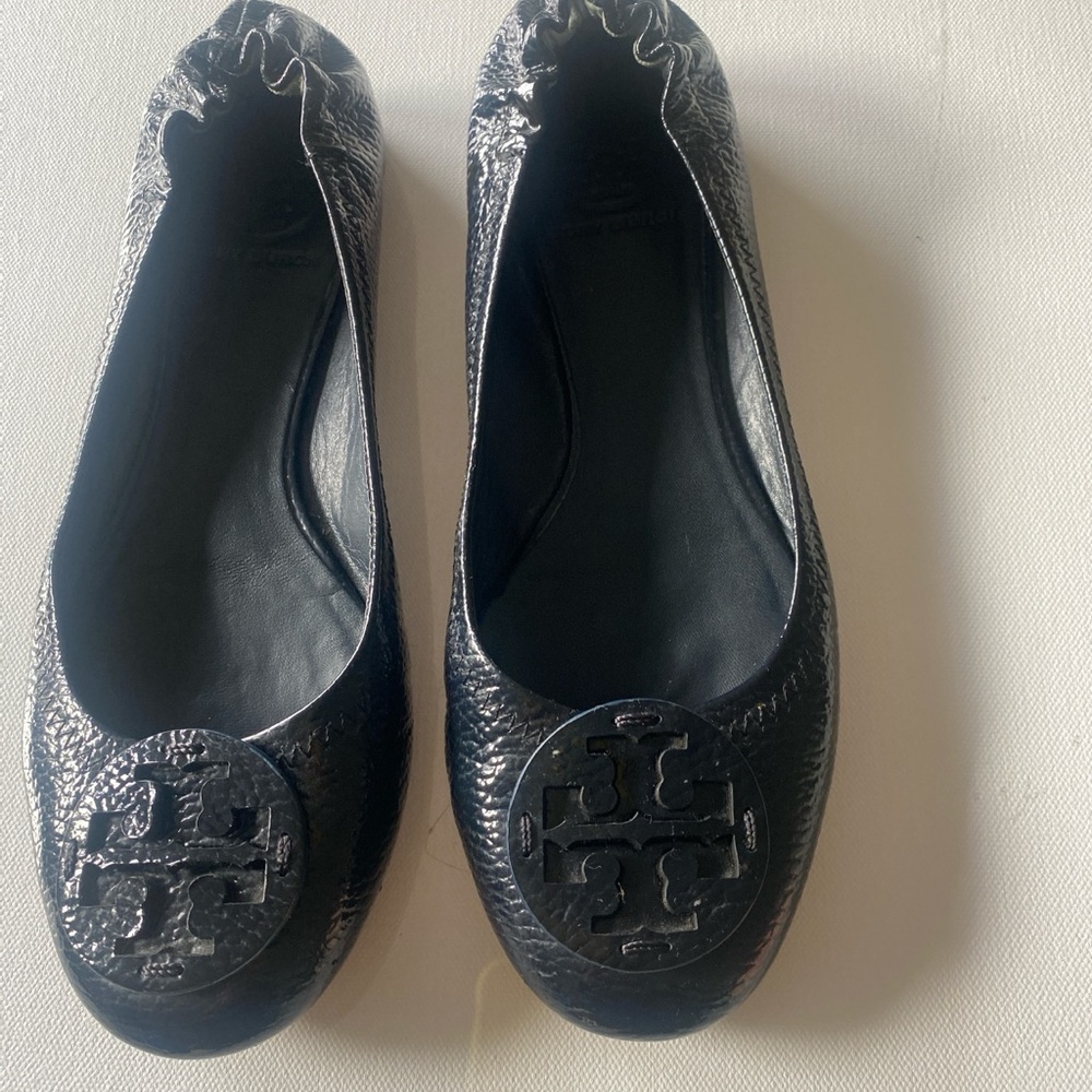 Tory Burch patent Textured leather flats dark blue sz 7.5